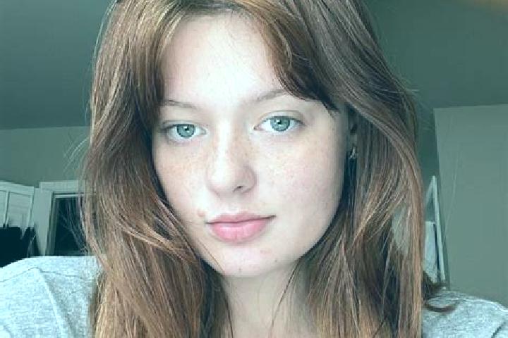 Sofia, 21, a chestnut grey-eyed indian companion based in Scorze. Offering A-Level, Dinner Date. Available for incall and outcall, day and evening dates.