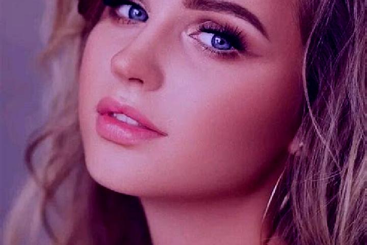 Sofia, 21, a dark blonde blue-eyed mediterranean companion based in Lorino. Offering Striptease, Overnight, Erotic Massage, GFE, Tantra. Available for incall...