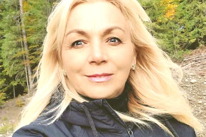 Sofia, 21 — Escort in Dolhesti, Romania