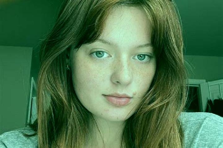 Sofia, 22, a auburn grey-eyed caribbean companion based in Harrisonville. Offering Prostate Massage, Deep French Kissing, OWO, Girlfriend Experience. Availab...