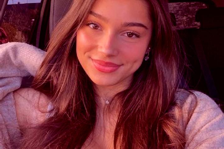 Sofia, 22, a brunette blue-eyed ebony companion based in Kenema. Offering GFE, Duos, Party Girl, OWO, Tantra. Available for incall and outcall, overnight boo...