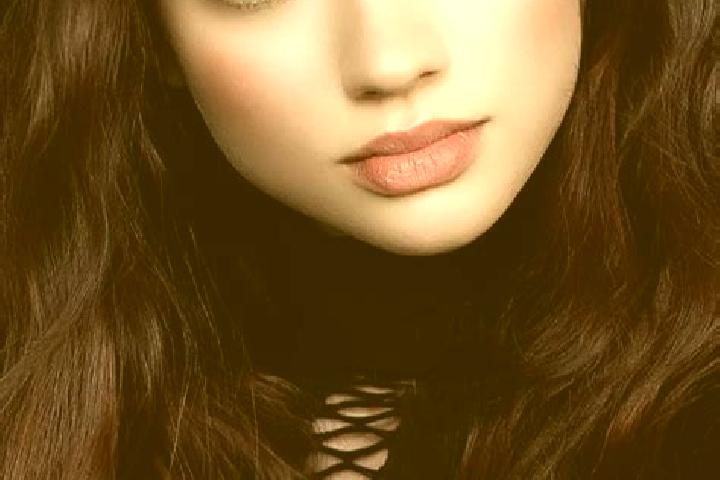Sofia, 22, a brunette dark-eyed middle eastern companion based in Gray-la-Ville. Offering Fetish, Massage, 69. Available for incall and outcall, overnight bo...