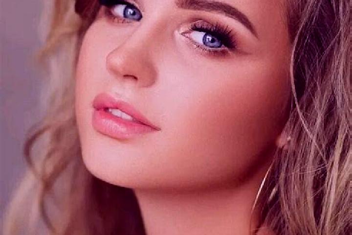 Sofia, 22, a dark blonde blue-eyed caucasian companion based in Ragung. Offering A-Level, GFE, Duos. Available for incall and outcall, day and evening dates.