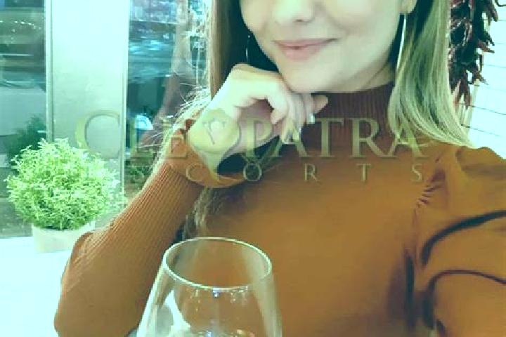 Sofia, 22, a red green-eyed indian companion based in Cretu. Offering Dinner Date, Tantra, Overnight, Fetish, OWO. Available for incall and outcall, overnigh...