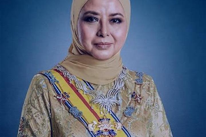 Sofia, 22 — Escort in Gandik, Indonesia