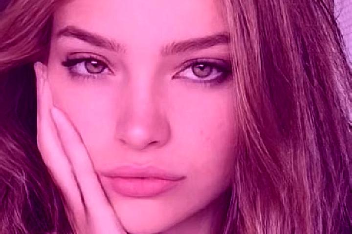 Sofia, 23, a blonde brown-eyed latina companion based in Marina Bay. Offering Overnight, CIM, Party Girl. Available for incall and outcall, overnight booking...