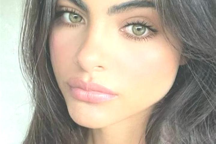 Sofia, 23, a brunette green-eyed caribbean companion based in Kocoeren. Offering A-Level, Tantra, Erotic Massage. Available for incall and outcall, day and e...