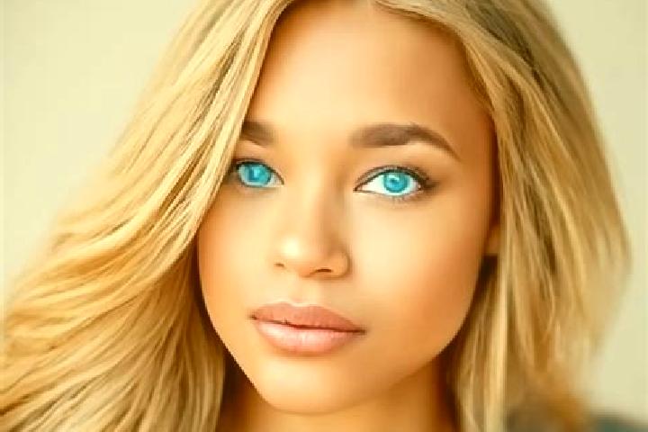 Sofia, 23, a dark blonde blue-eyed latina companion based in Ghindaresti. Offering Deep French Kissing, Party Girl, Couples. Available for incall and outcall...
