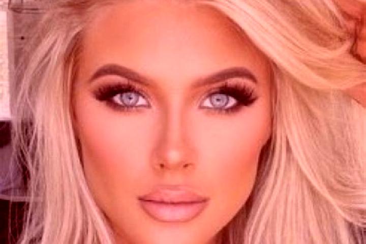Sofia, 23, a platinum blonde dark-eyed middle eastern companion based in Mosopa. Offering Fetish, BDSM, Domination, Prostate Massage. Available for incall an...