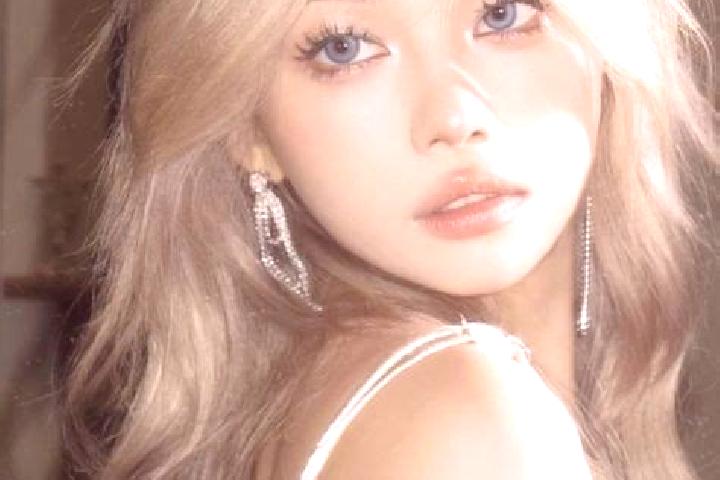 Sofia, 23, a platinum blonde hazel-eyed asian companion based in Heiden. Offering OWO, BDSM, GFE, Roleplay. Available for incall and outcall, day and evening...
