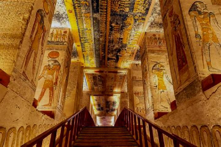Sofia, 23 — Escort in Bani Ubayd, Egypt