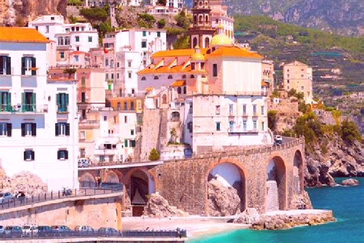 Sofia, 23 — Escort in Brumano, Italy