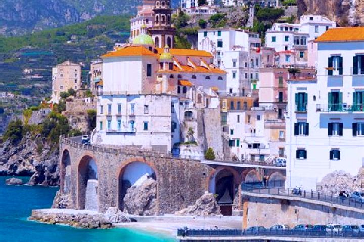 Sofia, 23 — Escort in Compiano, Italy