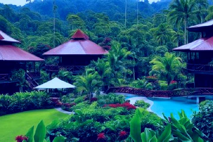 Sofia, 23 — Escort in Malagos, Philippines