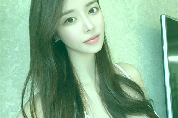 Sofia, 23 — Escort in Quemong, China