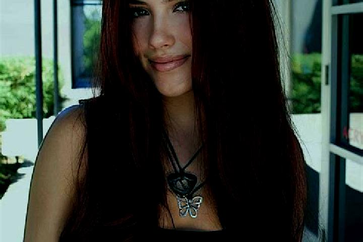 Sofia, 24, a auburn dark-eyed european companion based in Ko Kha. Offering Duos, Striptease, Dinner Date, Tantra. Available for incall and outcall, overnight...