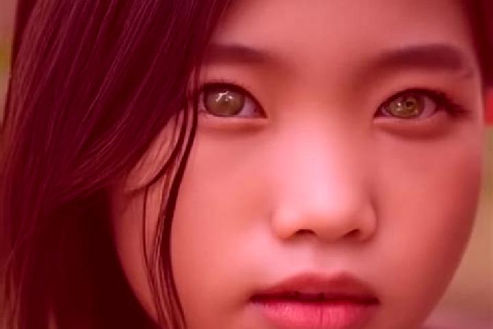Sofia, 24, a auburn green-eyed asian companion based in Plaine. Offering Massage, Erotic Massage, Girlfriend Experience, Roleplay. Available for incall and o...