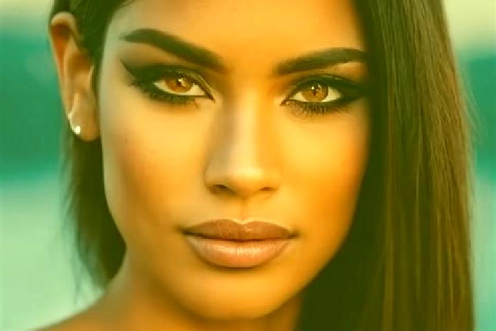 Sofia, 24, a black green-eyed latina companion based in Cast. Offering A-Level, BDSM, 69, GFE, Tantra. Available for incall and outcall, overnight bookings a...