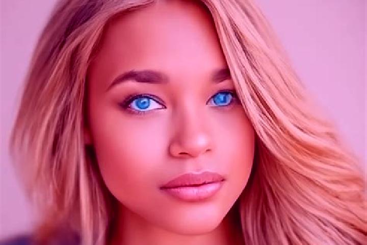 Sofia, 24, a blonde brown-eyed latina companion based in Gharonda Neemka Bangar. Offering GFE, Deep French Kissing, Domination, Dinner Date, Striptease. Avai...