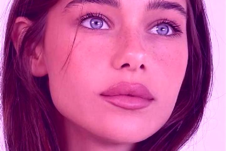 Sofia, 24, a brunette brown-eyed european companion based in Innoshima. Offering Prostate Massage, Tantra, Travel Companion, Dinner Date. Available for incal...