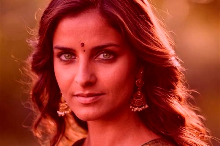 Sofia, 24, a chestnut green-eyed indian companion based in Basna. Offering 69, Duos, A-Level, Couples. Available for incall and outcall, day and evening dates.