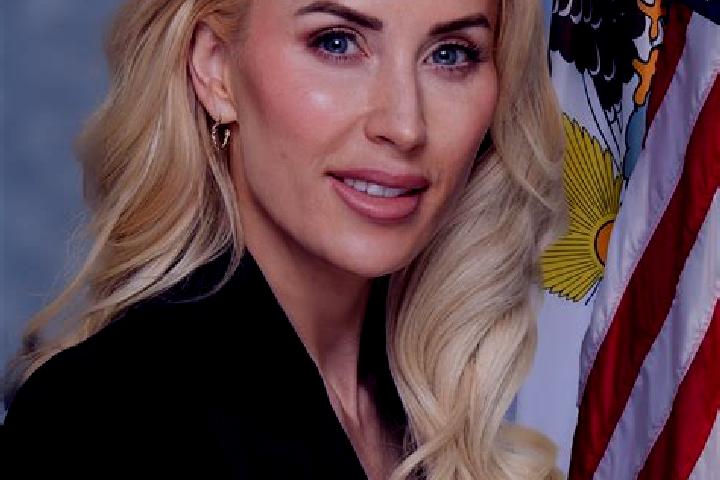 Sofia, 24 — Escort in Barrington Hills, United States