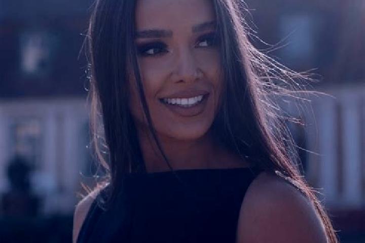 Sofia, 24 — Escort in Loman, Romania