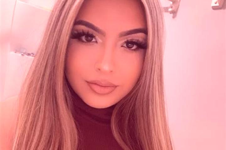 Sofia, 25, a blonde amber-eyed latina companion based in Beaucroissant. Offering Travel Companion, Dinner Date, A-Level, Massage. Available for incall and ou...