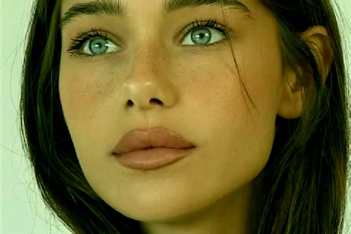 Sofia, 25, a brunette amber-eyed indian companion based in Bull Creek. Offering 69, Couples, OWO. Available for incall and outcall, day and evening dates.