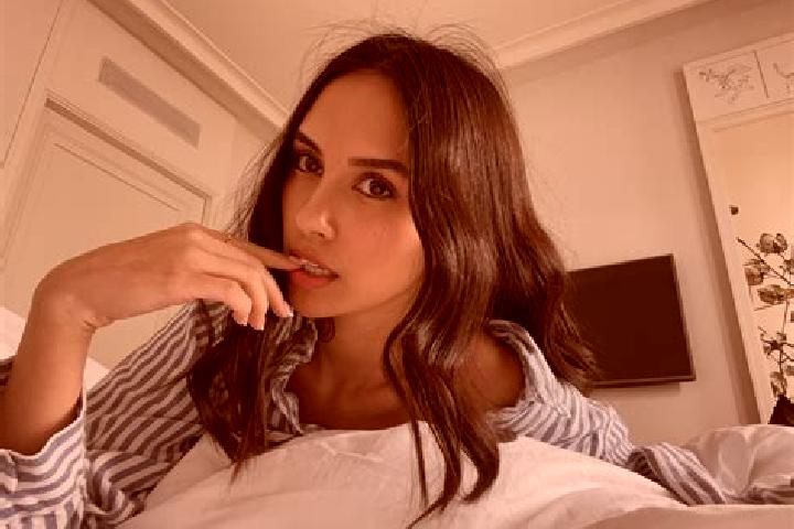 Sofia, 25, a dark blonde dark-eyed ebony companion based in Cande-sur-Beuvron. Offering Tantra, Travel Companion, Girlfriend Experience, Roleplay. Available ...