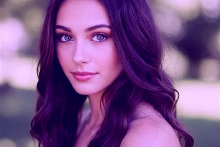 Sofia, 26, a brunette hazel-eyed slavic companion based in Hadgaon. Offering Striptease, Massage, Couples, GFE. Available for incall and outcall, overnight b...