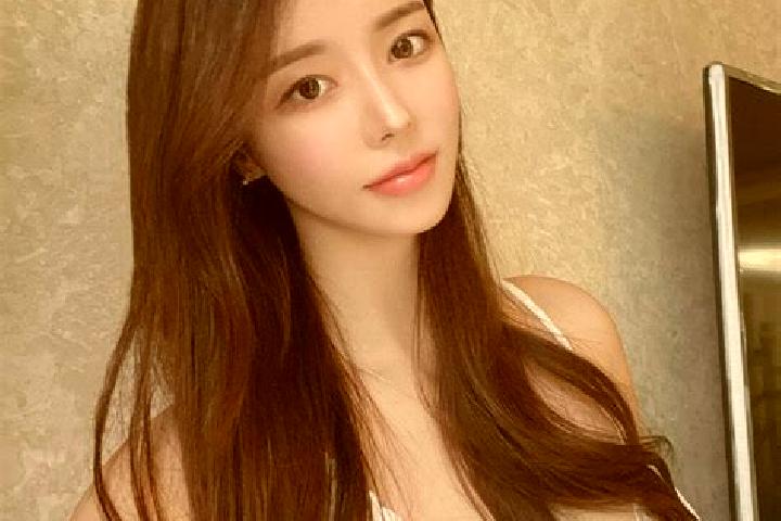Sofia, 26 — Escort in Maojiadian, China