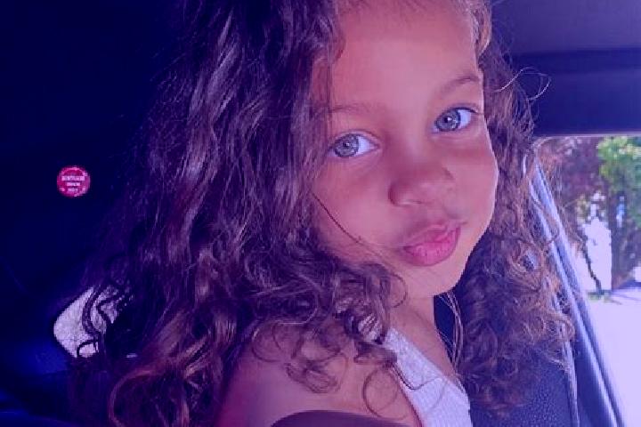 Sofia, 27, a auburn blue-eyed mixed companion based in Tanacu. Offering Girlfriend Experience, Erotic Massage, Duos, GFE. Available for incall and outcall, d...