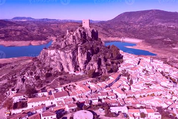 Sofia, 27 — Escort in Canales de la Sierra, Spain