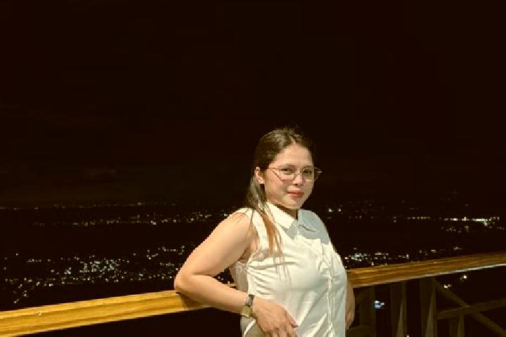 Sofia, 27 — Escort in Kapatalan, Philippines
