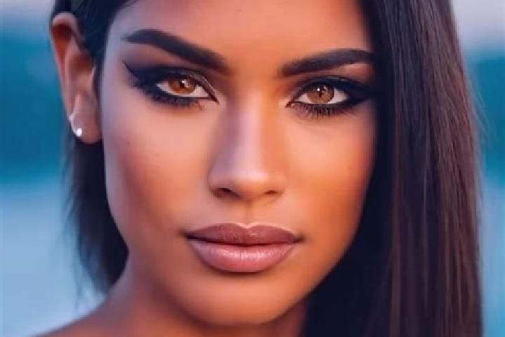 Sofia, 28, a black dark-eyed latina companion based in Salak. Offering CIM, 69, BDSM, OWO. Available for incall and outcall, day and evening dates.