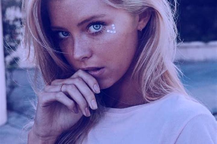 Sofia, 28, a blonde blue-eyed caribbean companion based in Great Sankey. Offering Massage, Duos, A-Level, Girlfriend Experience, OWO. Available for incall an...