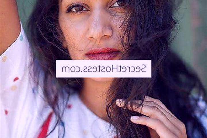 Sofia, 29, a auburn dark-eyed indian companion based in Morant Bay. Offering Striptease, Dinner Date, Domination, CIM. Available for incall and outcall, day ...