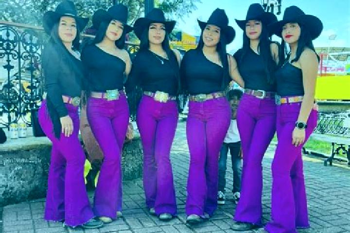 Sofia, 29 — Escort in Uruapilla, Mexico