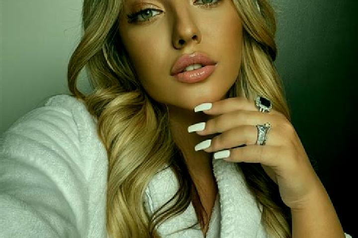 Sofia, 30, a blonde grey-eyed latina companion based in Le Goulet. Offering Fetish, Prostate Massage, Girlfriend Experience. Available for incall and outcall...