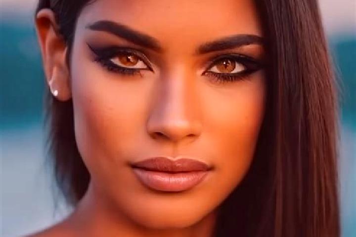 Sofia, 30, a red grey-eyed latina companion based in Gross Twulpstedt. Offering Girlfriend Experience, Striptease, Duos. Available for incall and outcall, da...