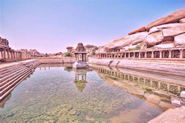 Sofia, 30 — Escort in Hampi, India