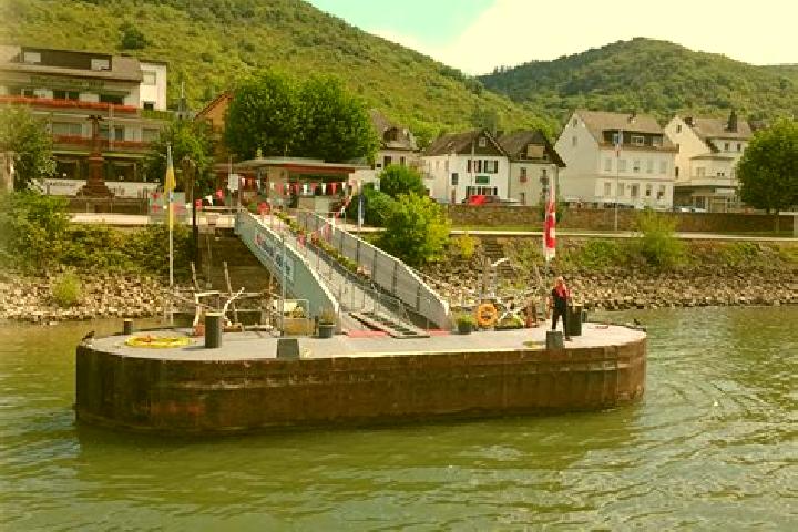 Sofia, 30 — Escort in Kamp-Bornhofen, Germany