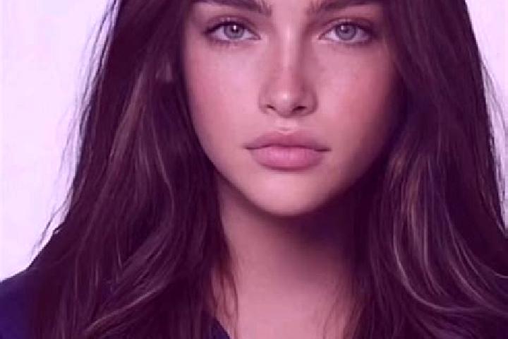 Sofia, 31, a brunette blue-eyed european companion based in Baeza. Offering Massage, OWO. Available for incall and outcall, day and evening dates.
