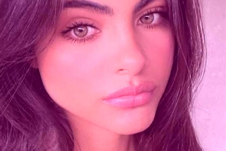 Sofia, 31, a brunette dark-eyed middle eastern companion based in Abigui. Offering Deep French Kissing, Couples, Roleplay, 69. Available for incall and outca...