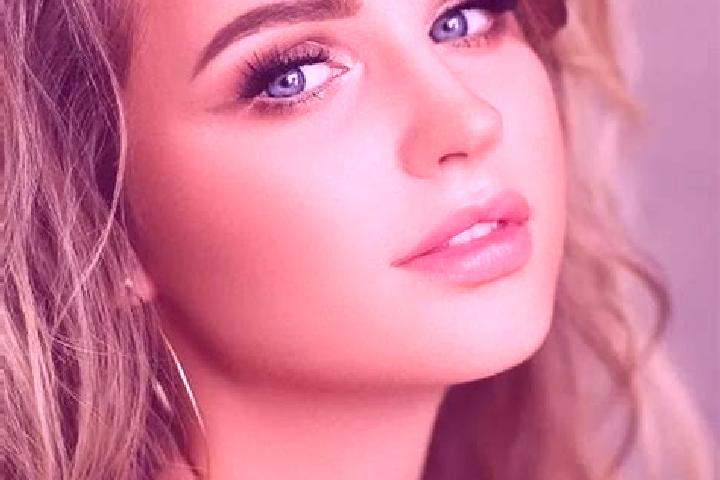 Sofia, 31, a dark blonde blue-eyed mediterranean companion based in Lewin s Cove. Offering Overnight, Massage, Erotic Massage, Striptease, Roleplay. Availabl...