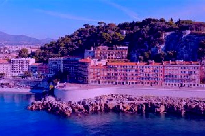 Sofia, 31 — Escort in Bazouges-la-Perouse, France