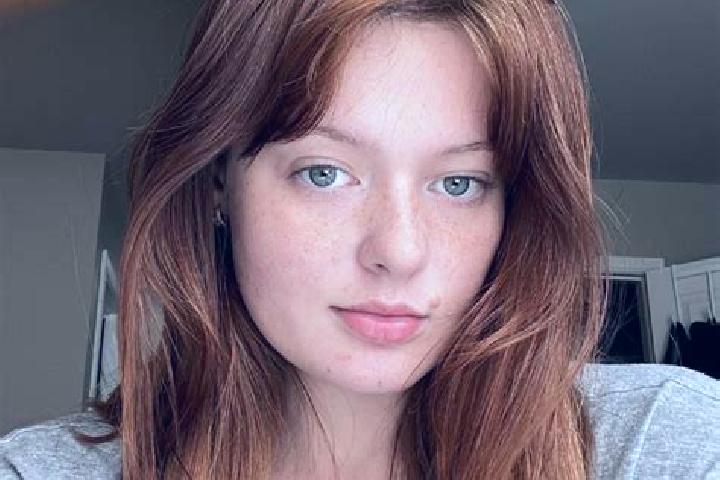 Sofia, 32, a auburn grey-eyed mixed companion based in Buena Vista (Apasco). Offering CIM, Fetish, A-Level. Available for incall and outcall, overnight booki...