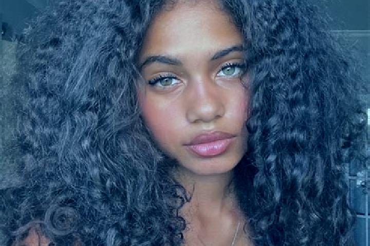 Sofia, 32, a chestnut blue-eyed ebony companion based in Biborteni. Offering Striptease, Travel Companion, Erotic Massage. Available for incall and outcall, ...