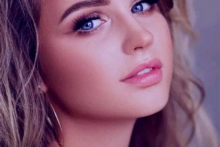 Sofia, 32, a dark blonde blue-eyed caribbean companion based in Welver. Offering Overnight, A-Level, GFE, Dinner Date, Domination. Available for incall and o...